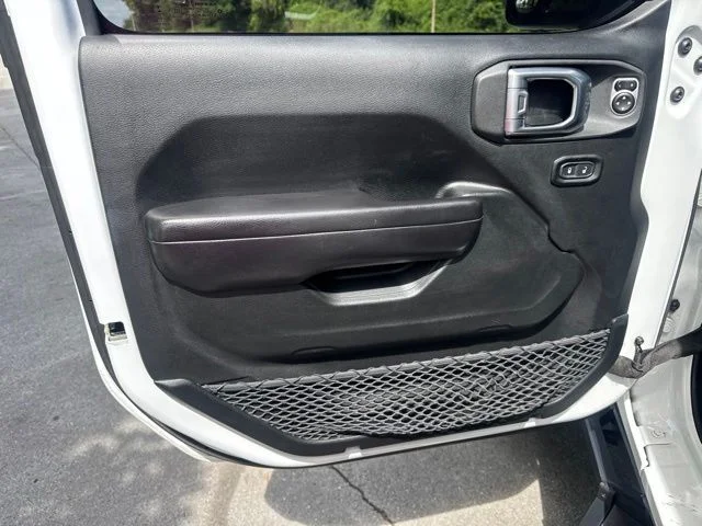 Used 2020 White Jeep Sport image 14