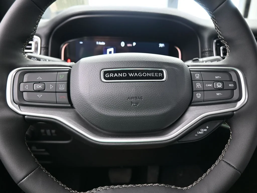 New 2026 High Gloss Black Exterior Paint Jeep Limited Altitude image 27