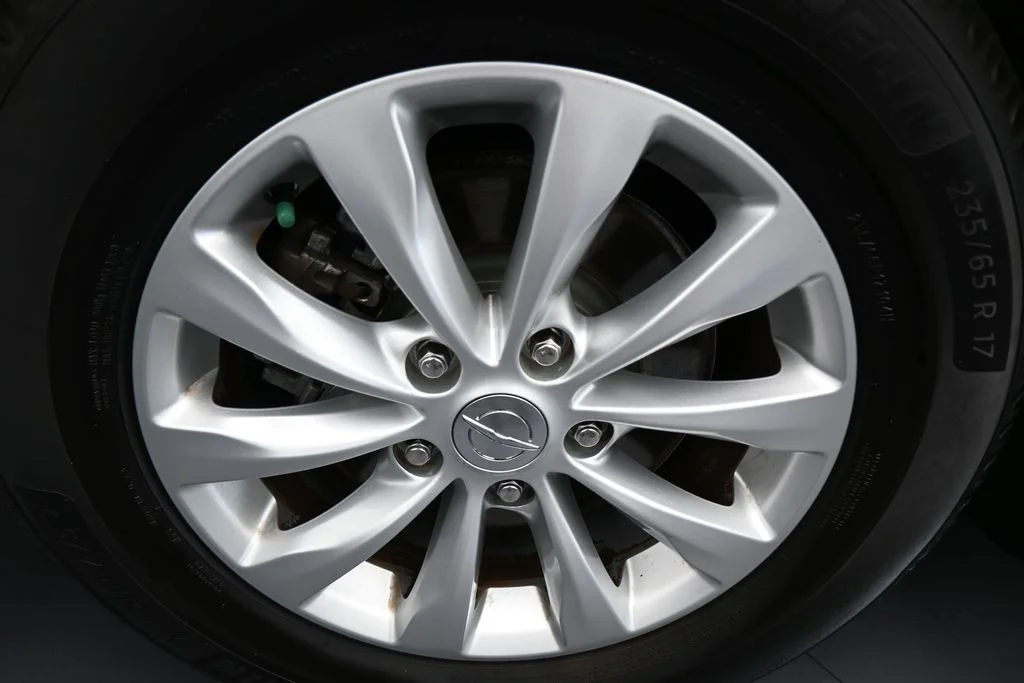 Used 2019 Granite Crystal Metallic Clearcoat Chrysler Touring L image 45