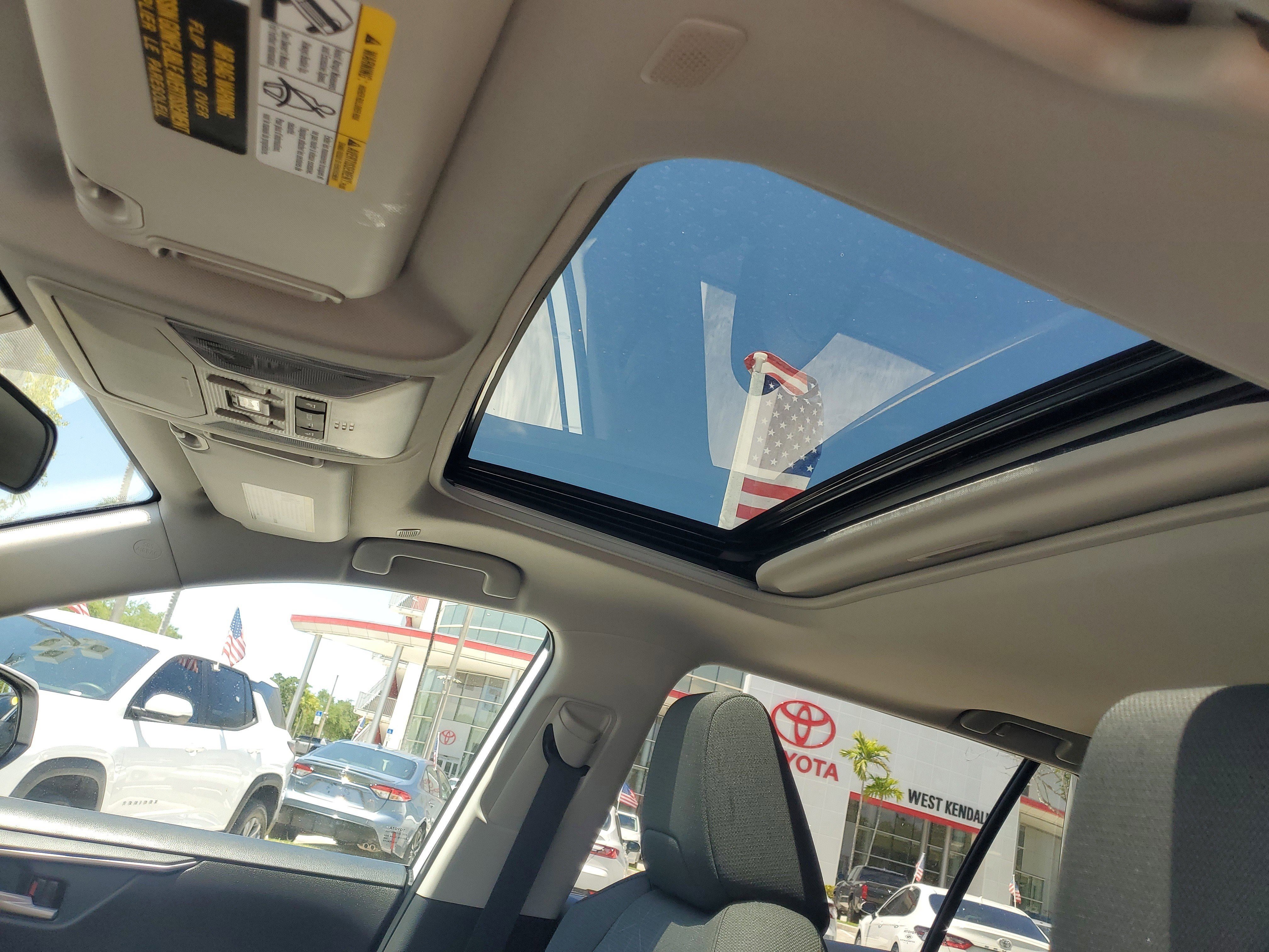 Used 2025 Ice Toyota XLE image 19