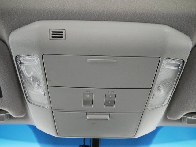 Used 2008 Black Toyota Crew Cab Limited image 23