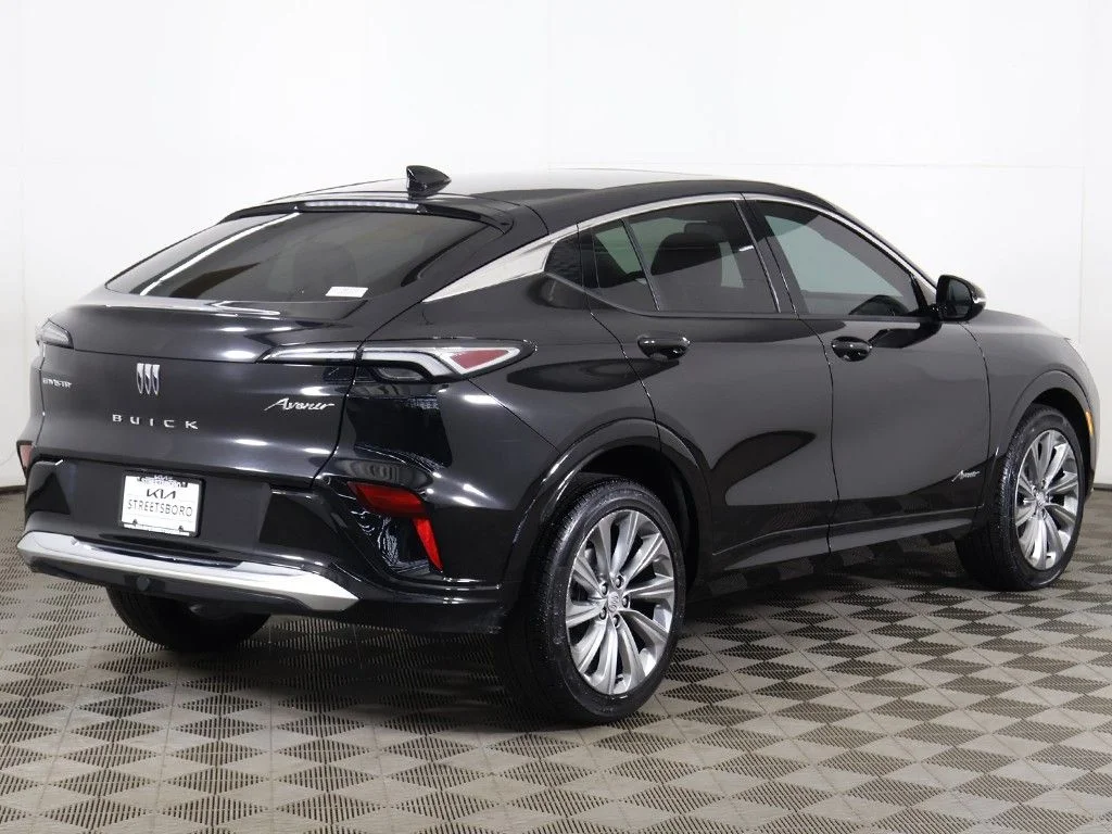 Used 2024 Black Buick Avenir image 10