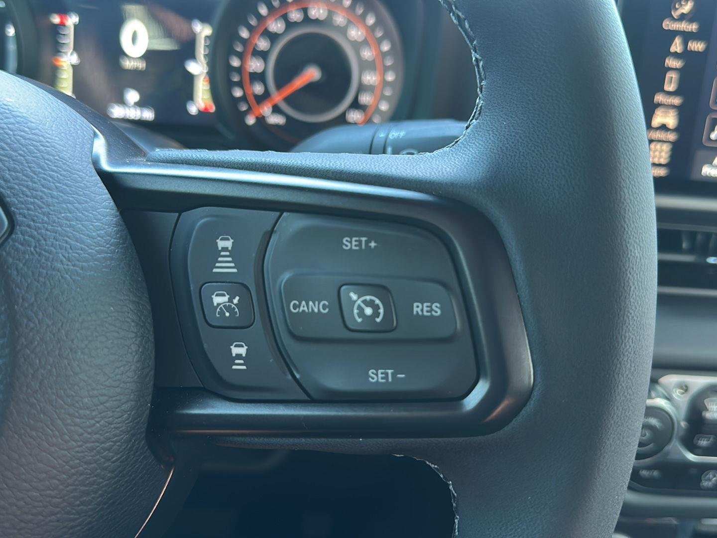 Used 2025 41 Jeep Rubicon image 15