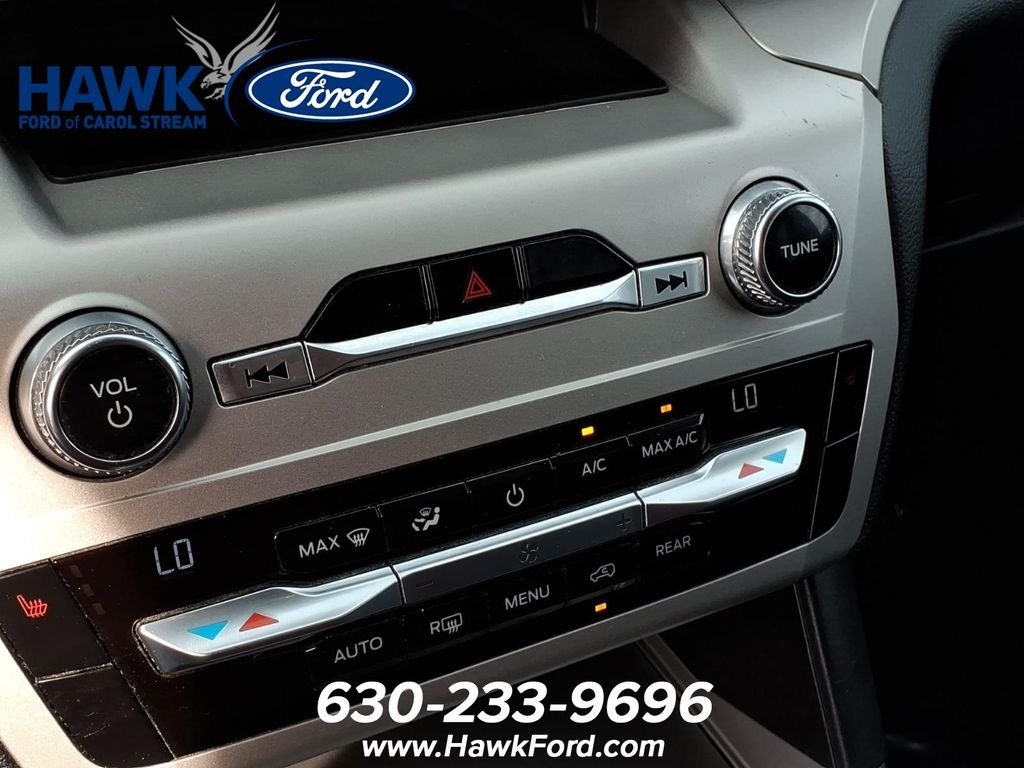 Used 2021 White Ford XLT image 11