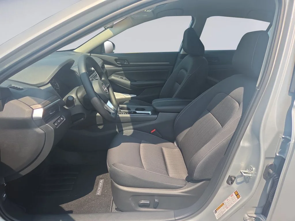 New 2026 Silver Nissan 2.5 SV image 15