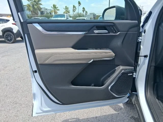 2026 GMC Acadia Elevation - Photo 14