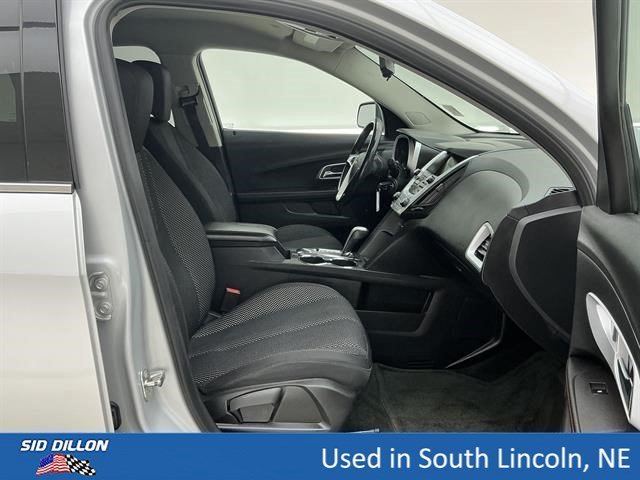 Used 2015 Silver Ice Metallic Chevrolet LT image 23