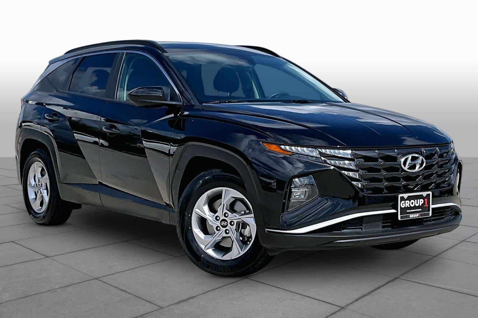Used 2024 Black Pearl Hyundai SEL image 3