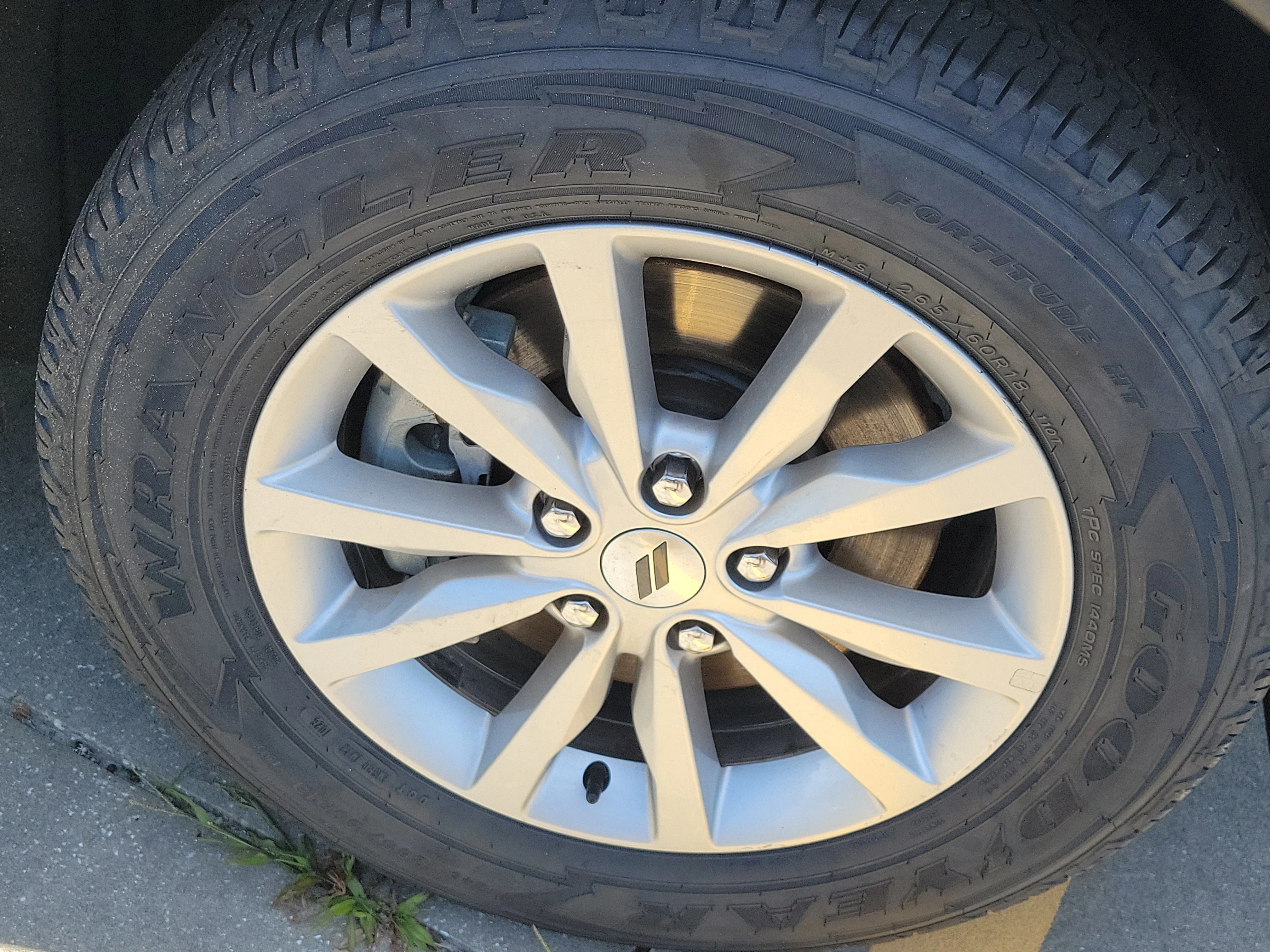 Used 2022 DB Black Clearcoat Dodge SXT image 8
