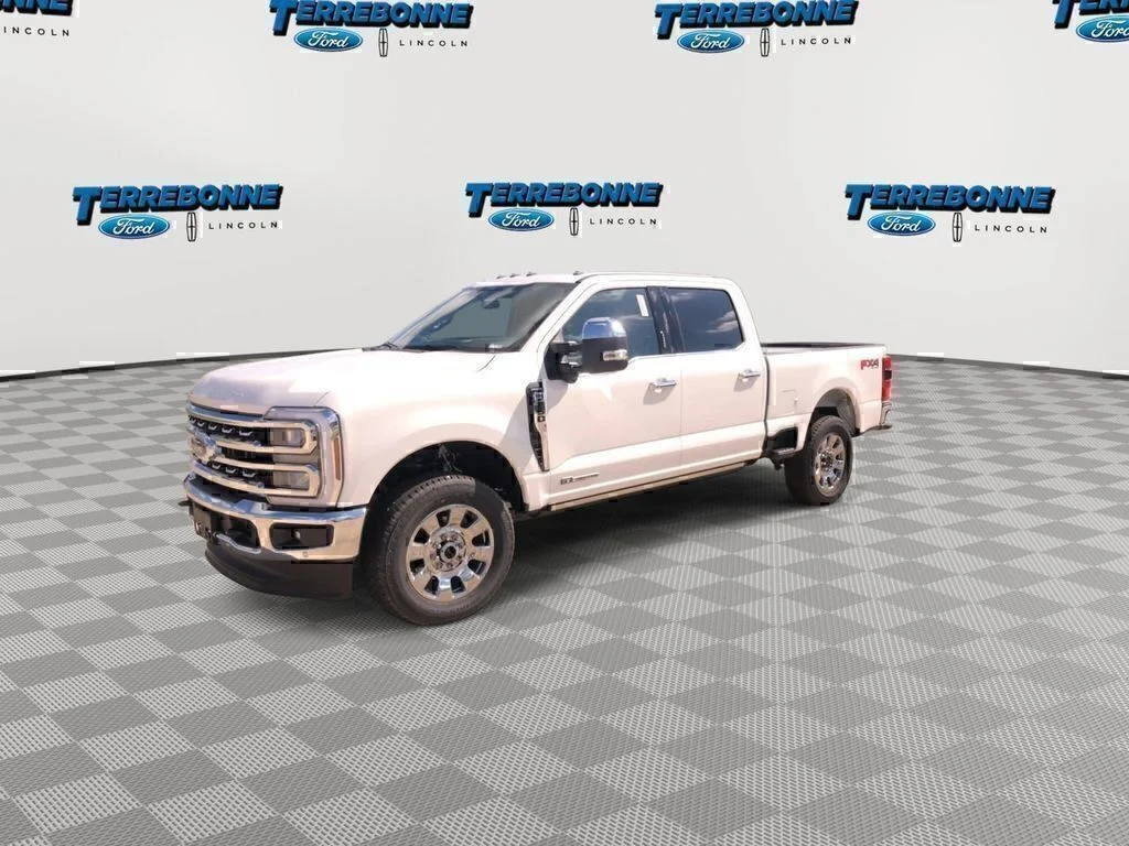 New 2026 Star White Metallic Tri-Coat Ford F-250® Lariat® image 4