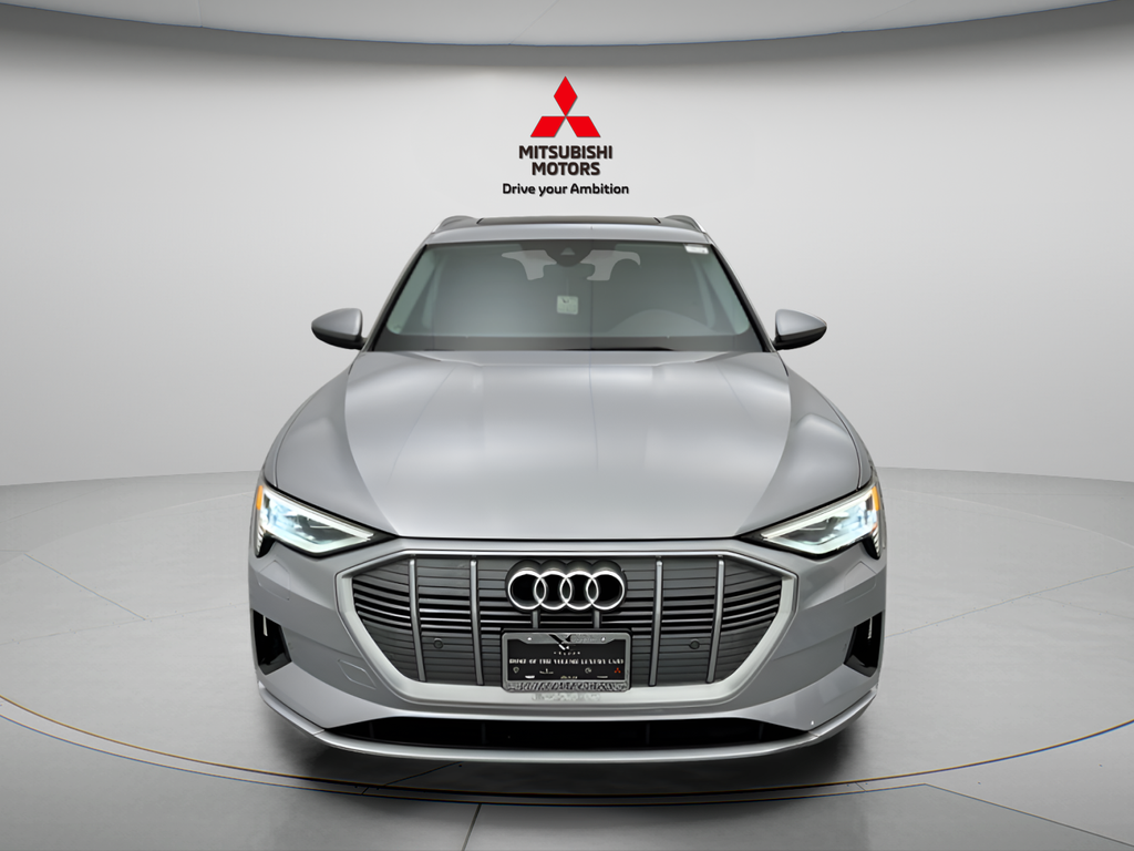 Used 2022 Audi e-tron Premium with VIN WA1AAAGE8NB020561 for sale in Des Plaines, IL