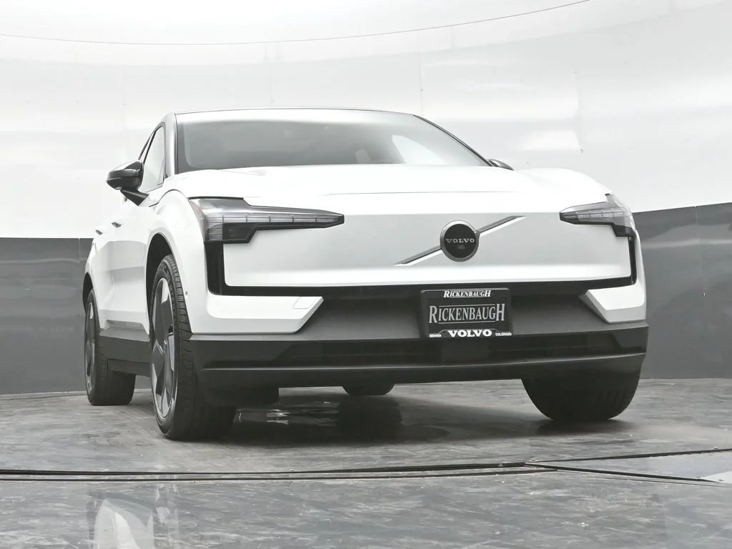 New 2026 White Volvo Twin Motor Performance Ultra image 19