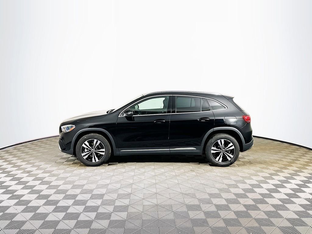 New 2026 Night Black Mercedes-Benz GLA 250 image 32