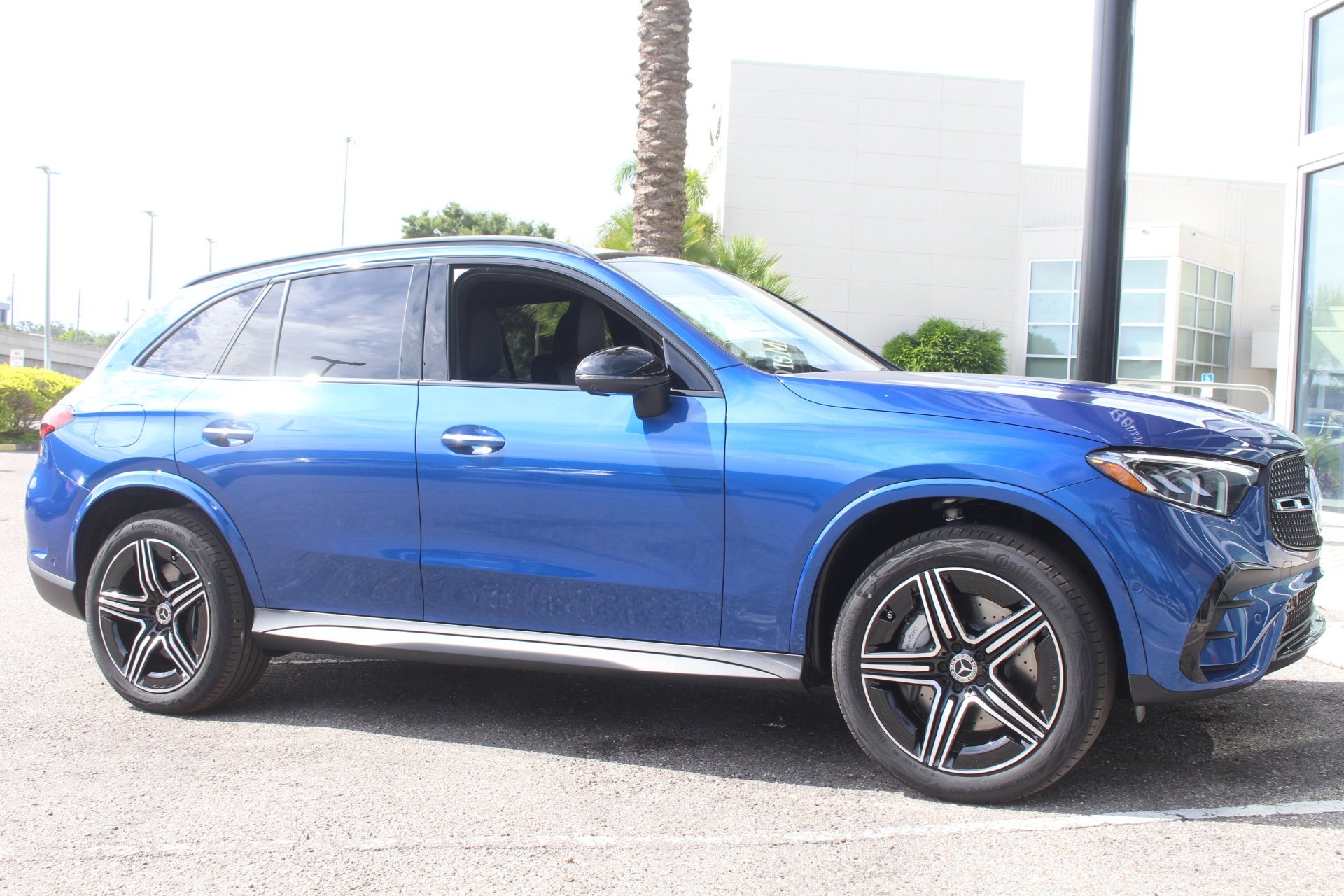 2026 Mercedes-Benz GLC Base - Photo 9