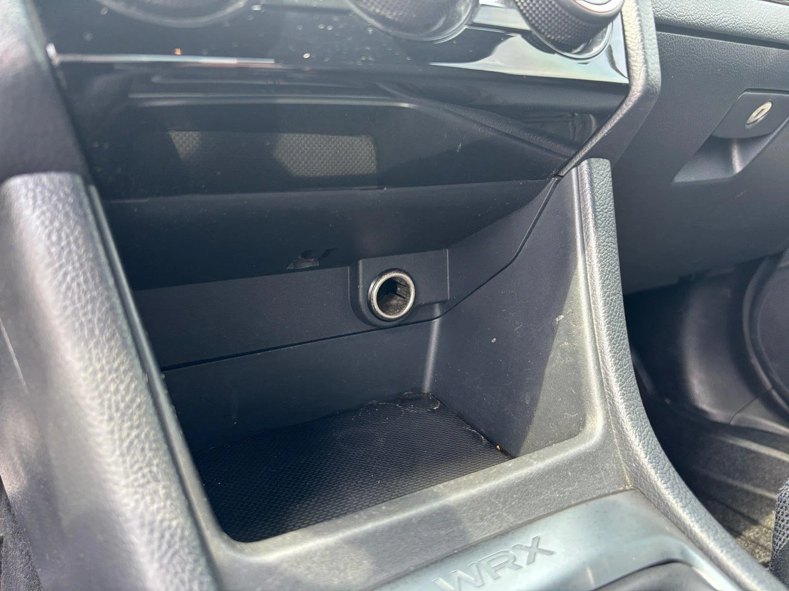 Used 2018 Crystal Black Silica Subaru Base image 29