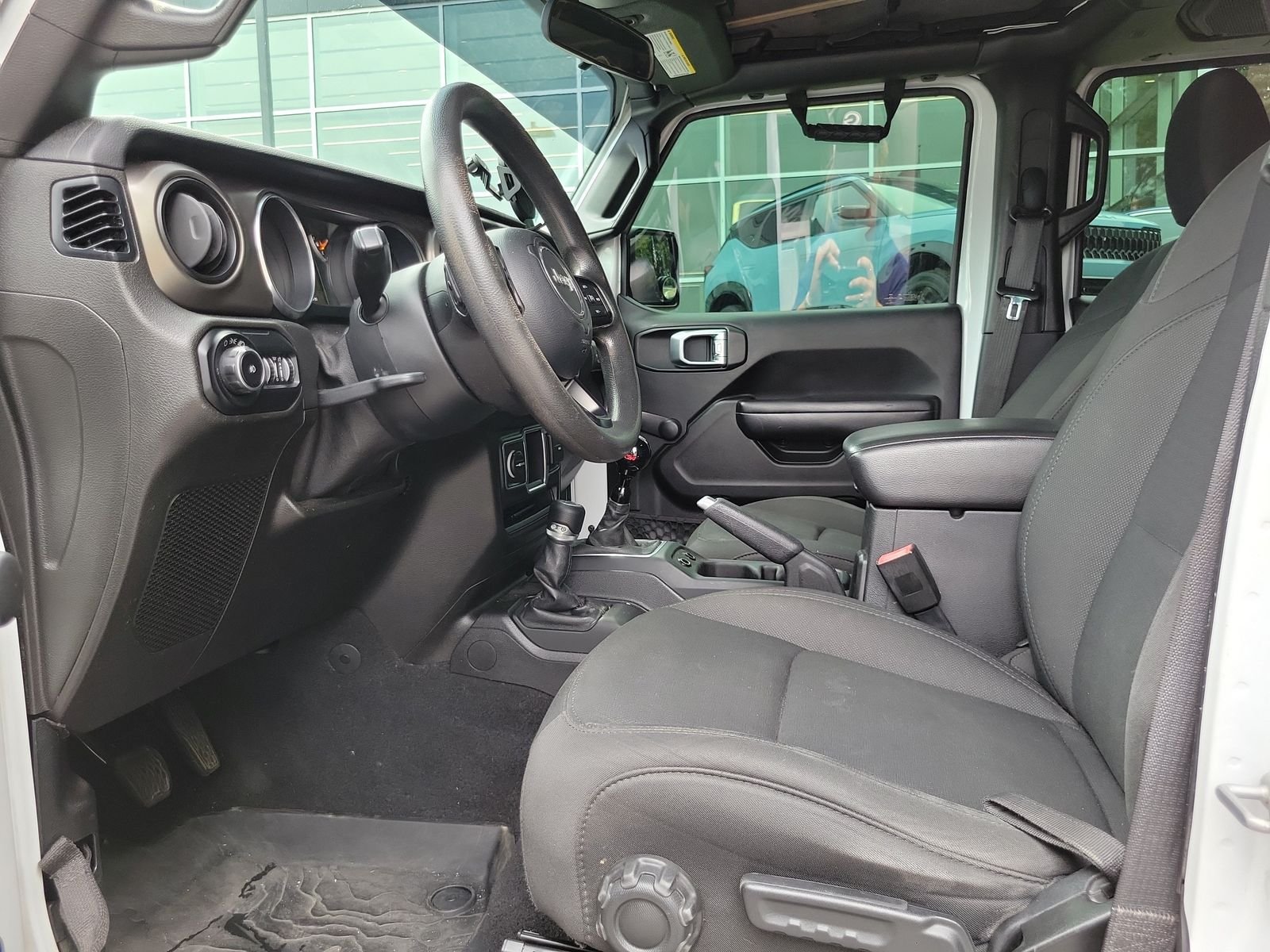 Used 2019 White Jeep Unlimited Sport image 8