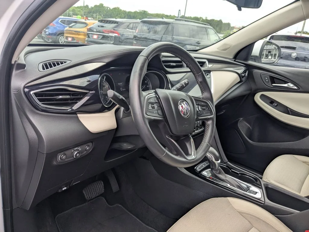 Used 2022 Summit White Buick Select image 13