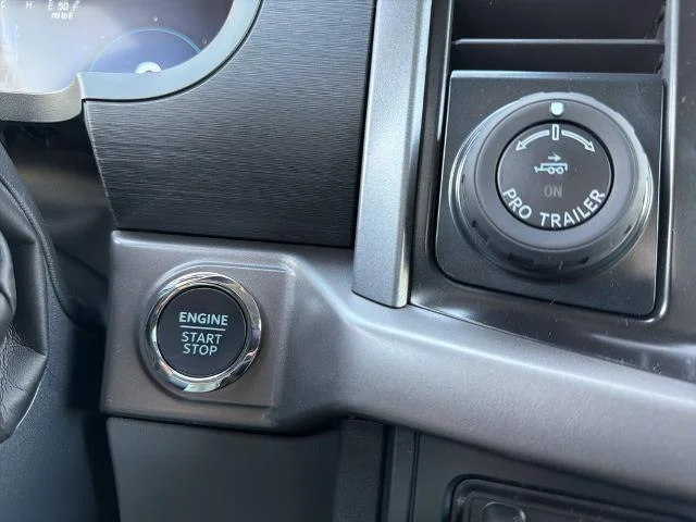 New 2026 Carbonized Gray Metallic Ford XLT image 37
