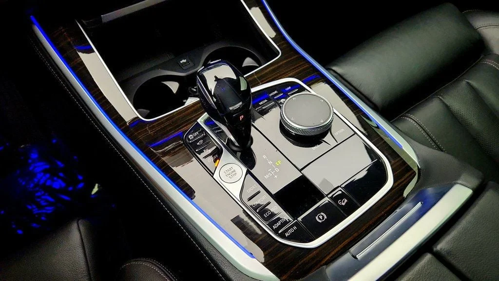 Used 2020 Manhattan Green Metallic BMW xDrive40i SAV w/ Vernasca Leather & Convenience Pkg image 18