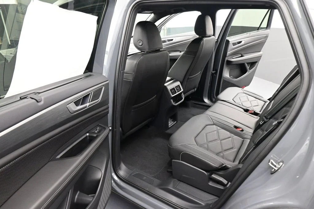 New 2026  Volkswagen 2.0T SE w/Technology image 40