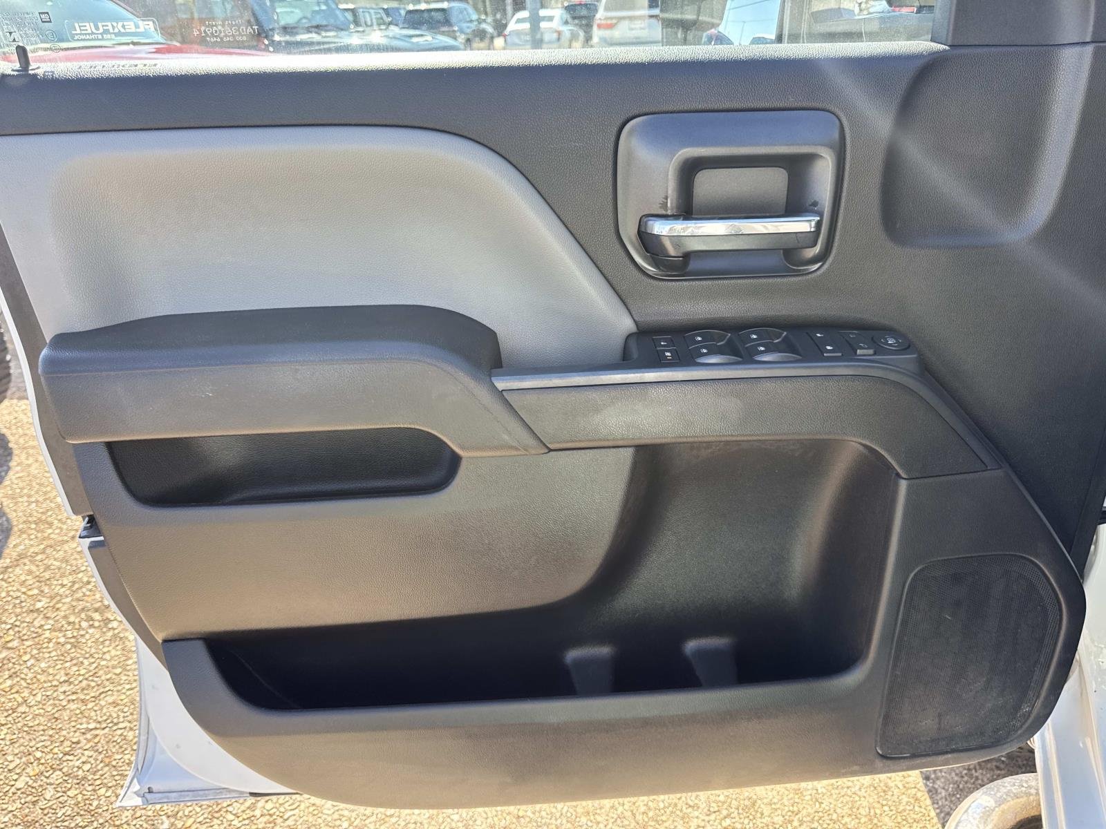 Used 2016 Summit White Chevrolet Work Truck image 18