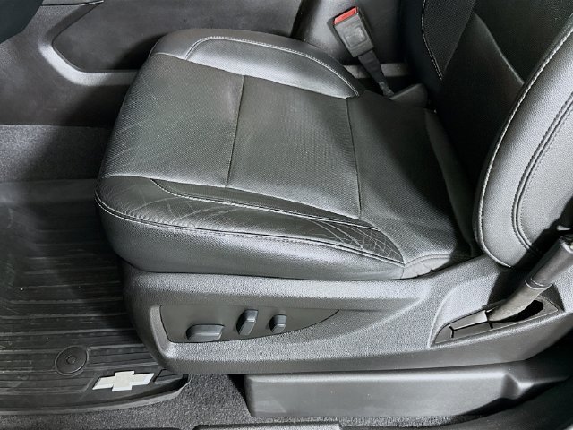 Used 2020 Gray Chevrolet Premier image 19