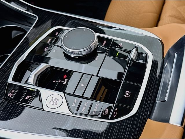 New 2027 Alpine White BMW xDrive40i image 17