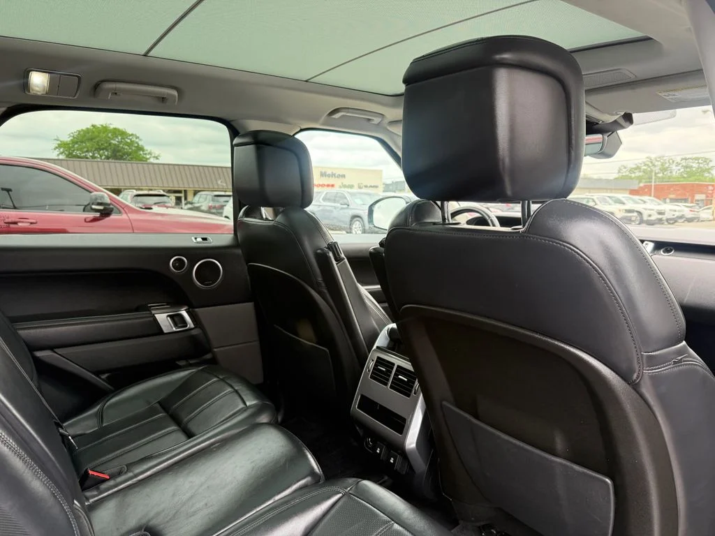 Used 2020 Black Land Rover HSE image 15
