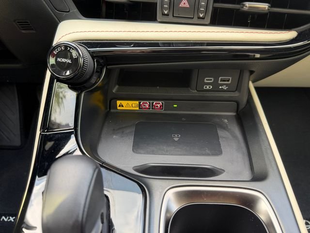 Used 2024 White Lexus 350 Luxury image 19