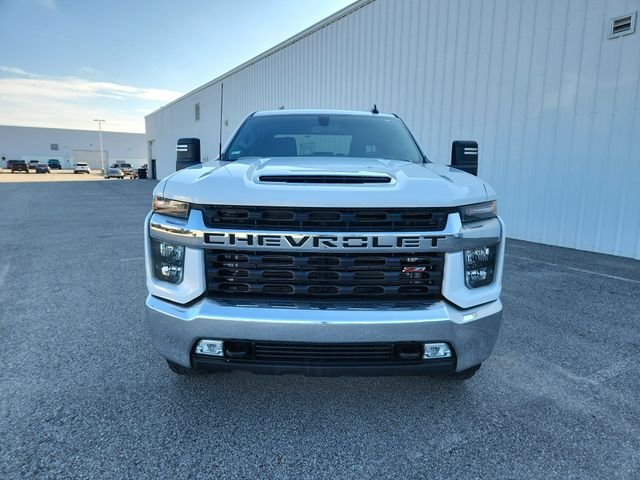Used 2023 White Chevrolet LT image 4