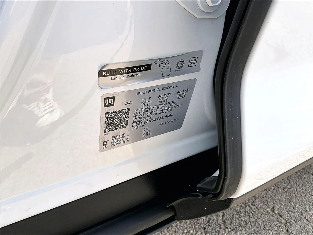 Used 2026 White Buick Preferred image 22