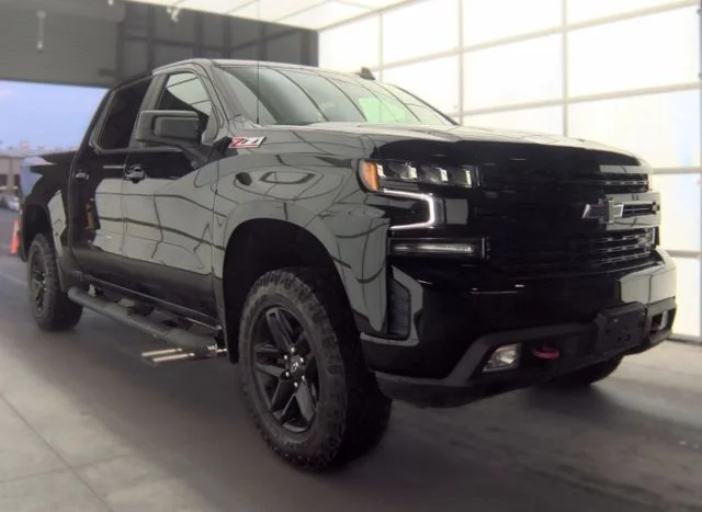 Used 2020 Black Chevrolet LT Trail Boss image 2
