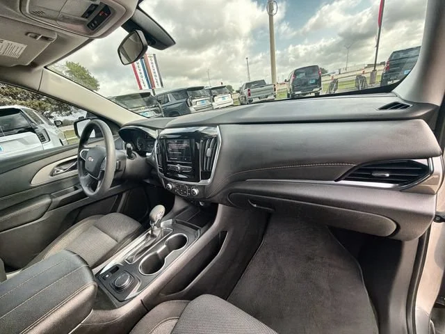 Used 2021 SATIN STEEL METALLIC Chevrolet LS image 28
