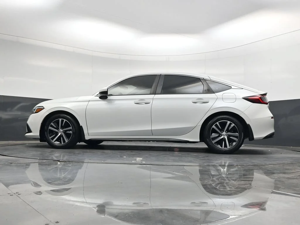 Used 2023 Platinum White Pearl Honda LX image 34