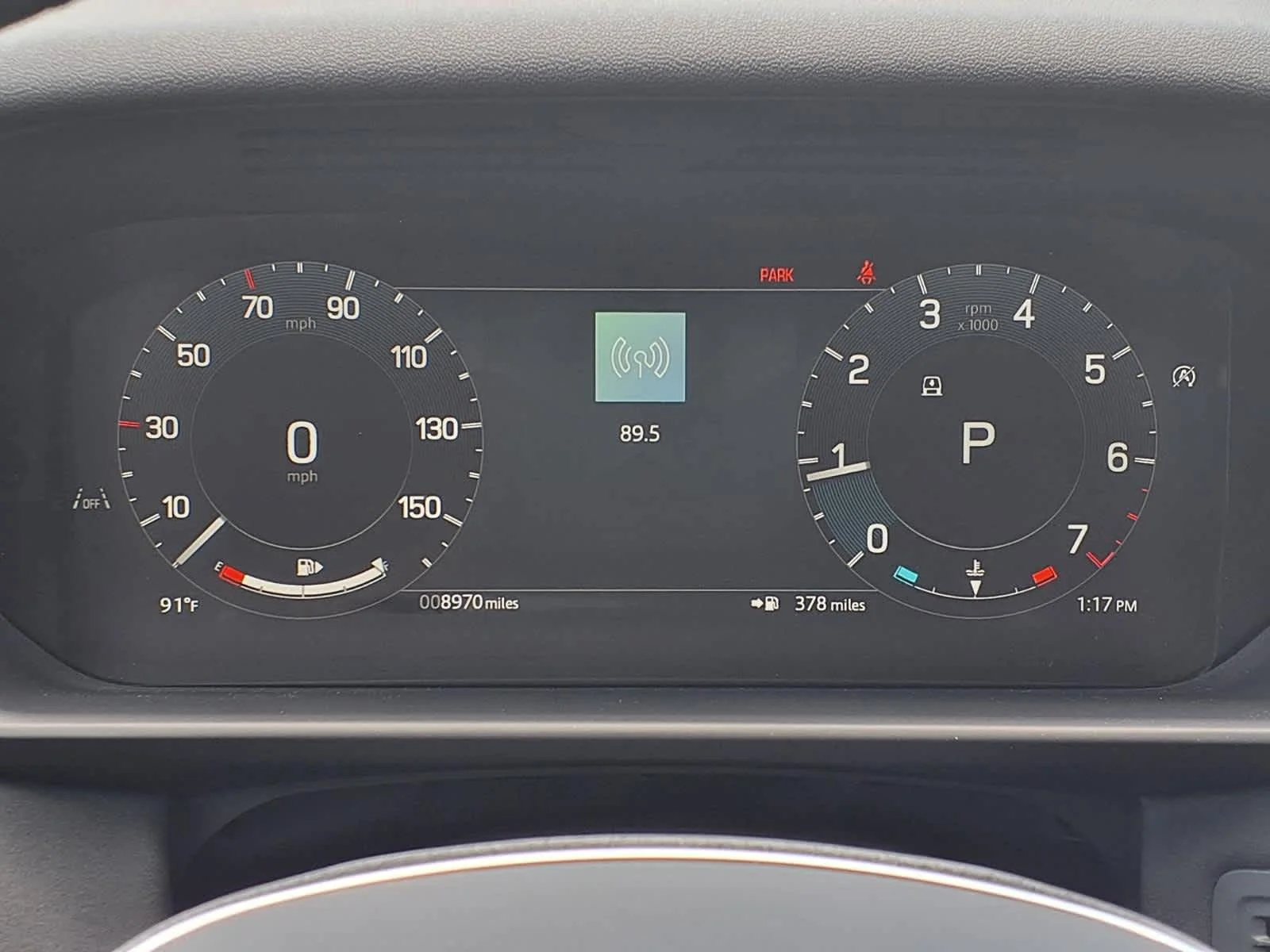 Used 2025 Eiger Grey Metallic Land Rover S image 12