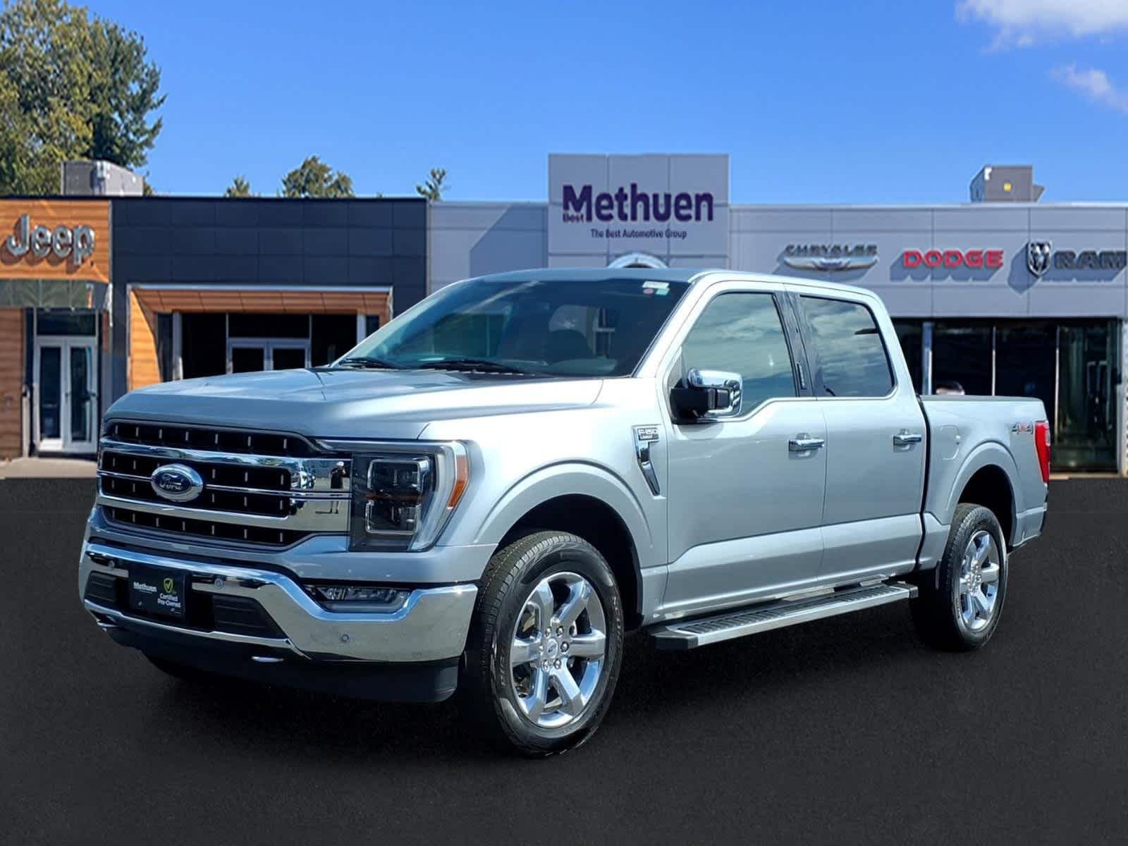 Used 2023 Iconic Silver Ford LARIAT image 9