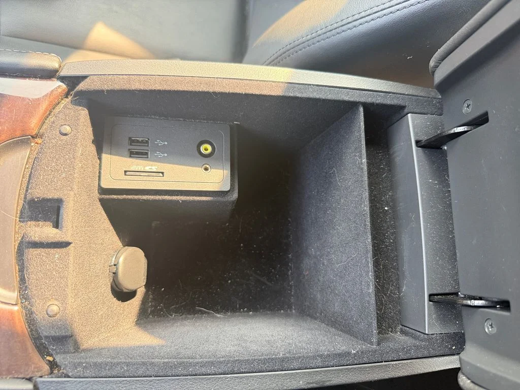 Used 2018 Black INFINITI 3.0t LUXE image 11