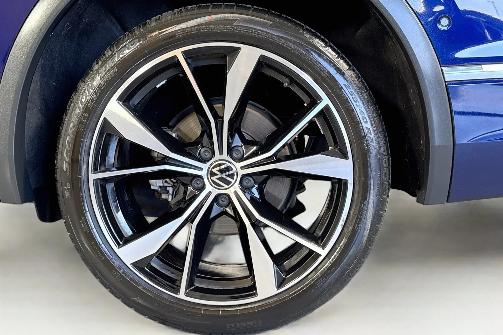 Used 2022 Atlantic Blue Metallic Volkswagen SEL R-Line image 30