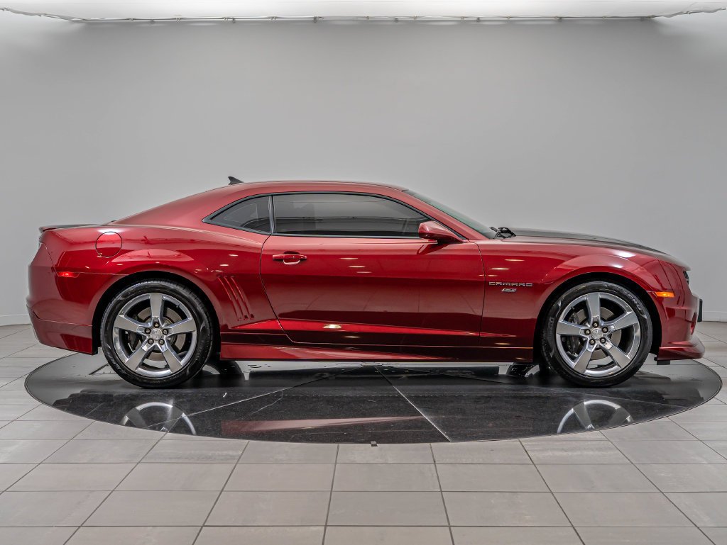 Used 2010 Red Jewel Tintcoat Chevrolet SS image 11