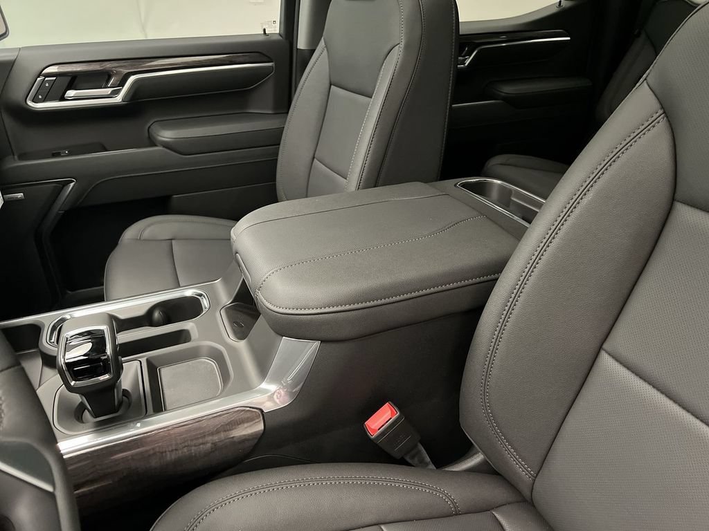 2026 Chevrolet Silverado 1500 LTZ - Photo 20
