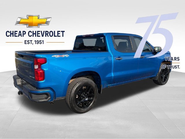 Used 2022 GLACIER BLUE METALLIC Chevrolet Custom image 5