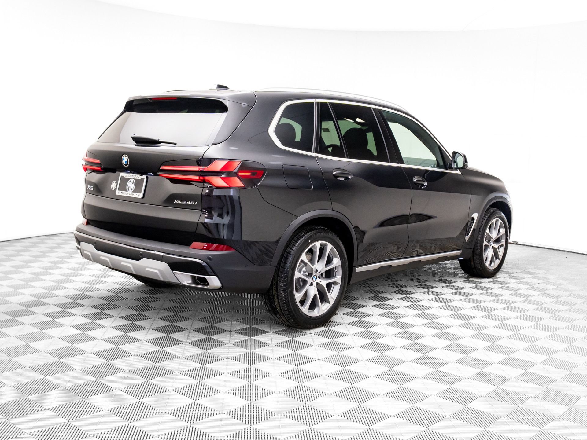 New 2026 Black Sapphire Metallic BMW xDrive40i image 5