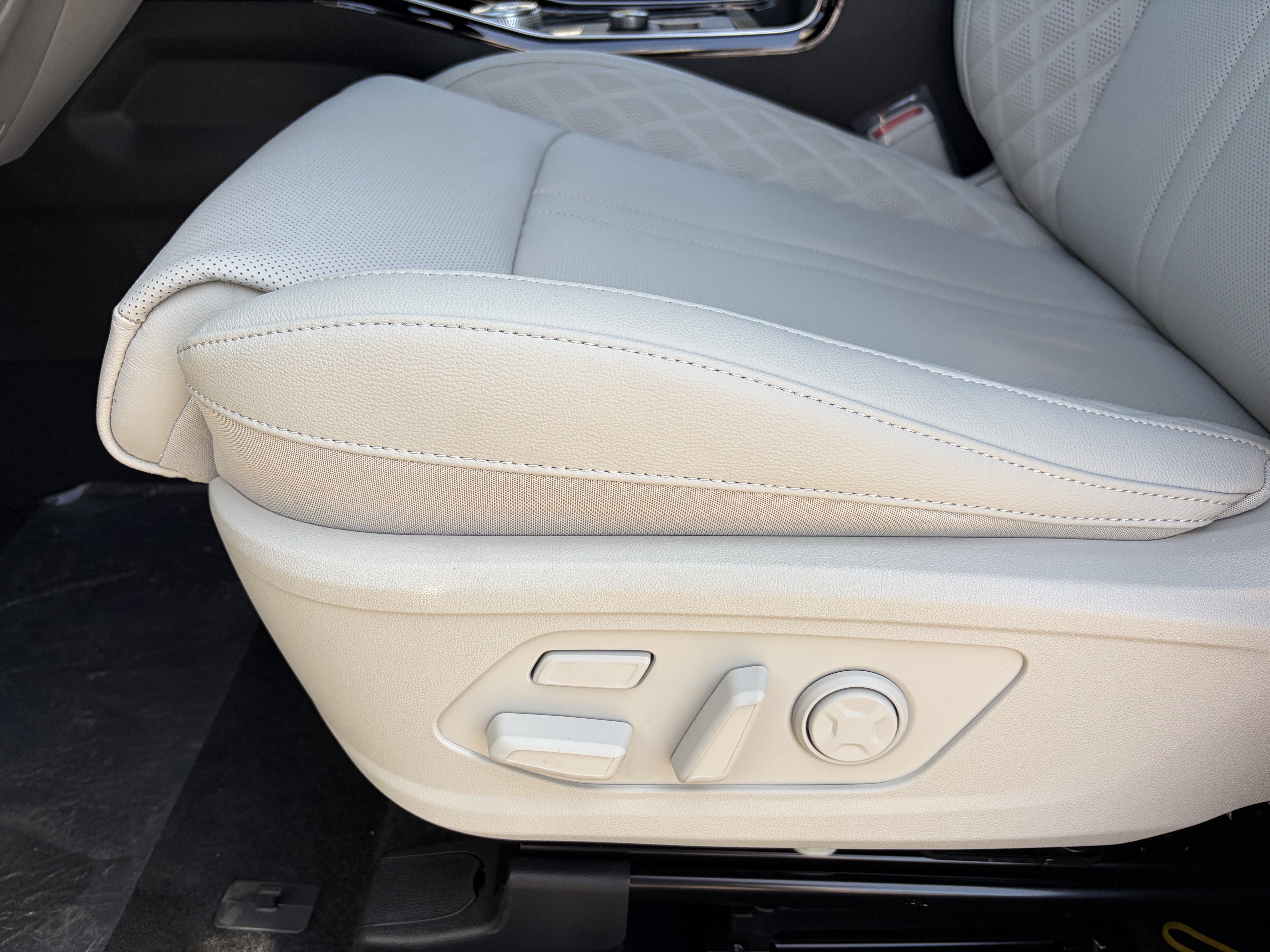 New 2026 Steel Gray Kia X-Line SX Prestige AWD image 19