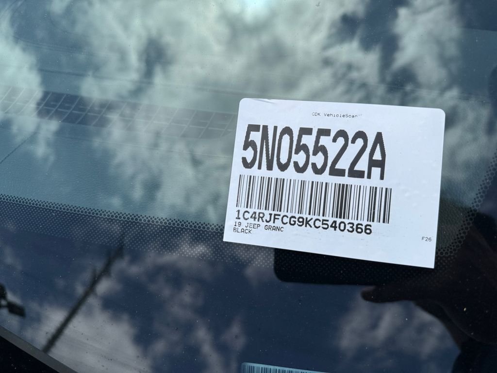 Used 2019 Diamond Black Jeep Overland image 35