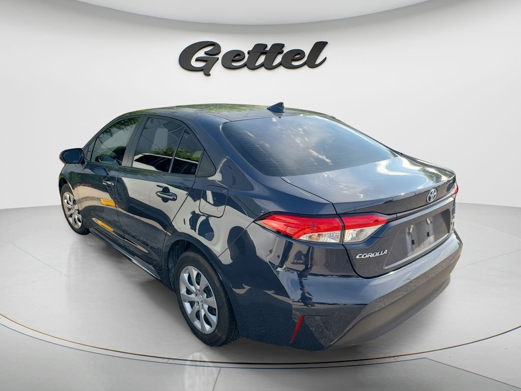 Certified Used 2025  Toyota LE image 5