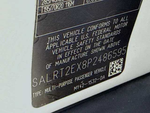 Used 2023 White Land Rover S R-Dynamic image 34