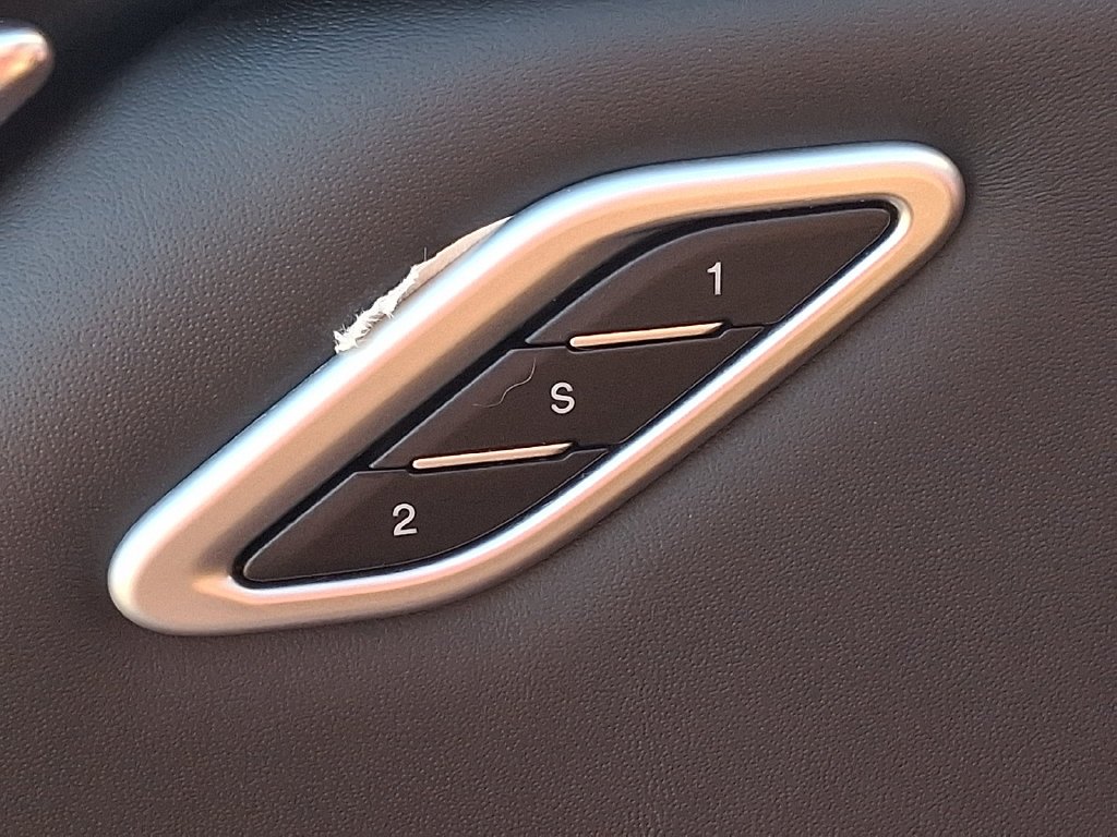 Used 2019 White Maserati S Q4 image 30