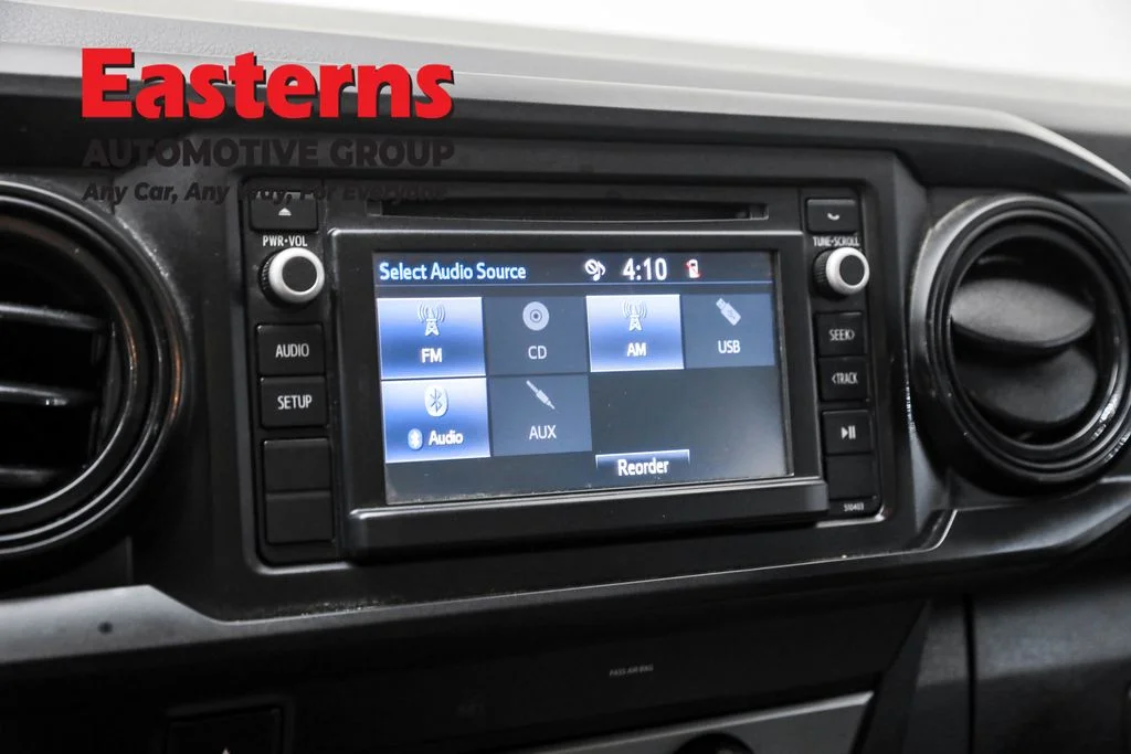Used 2019 White Toyota SR image 18