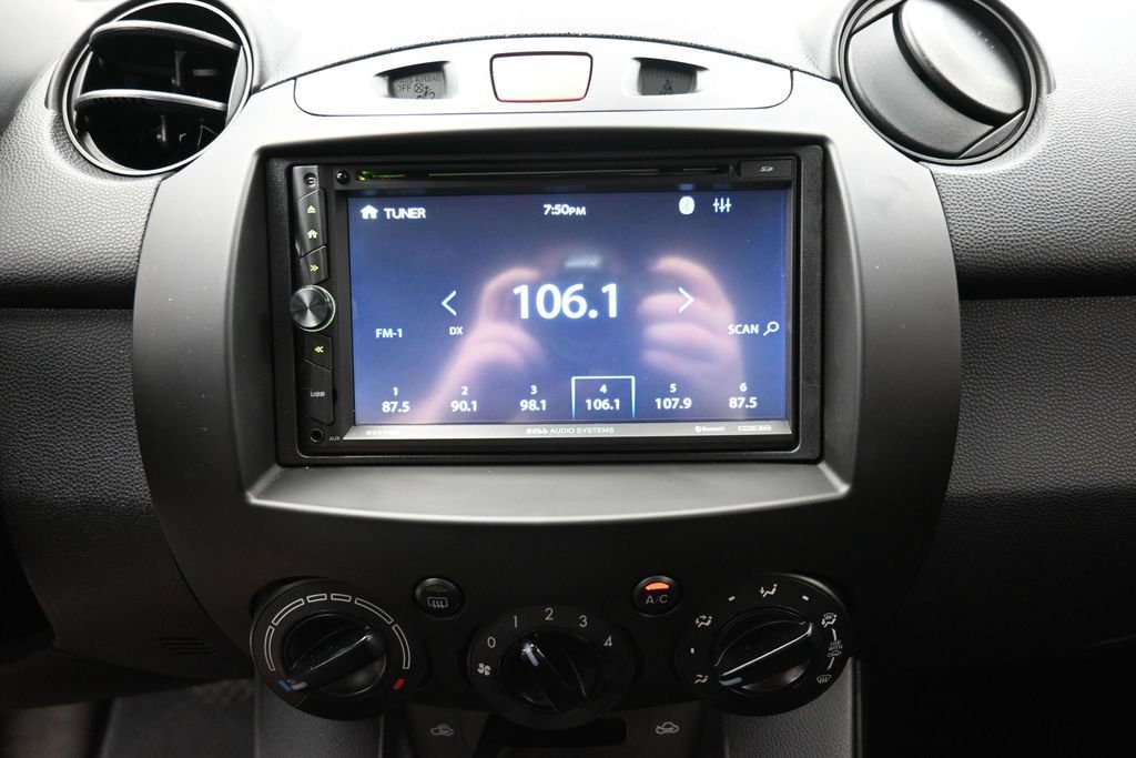 Used 2013  Mazda Sport image 25