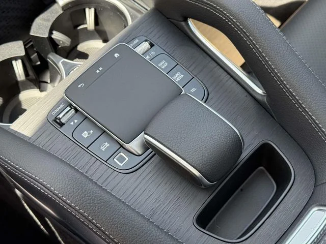 New 2026 Black Mercedes-Benz GLE 450 image 28